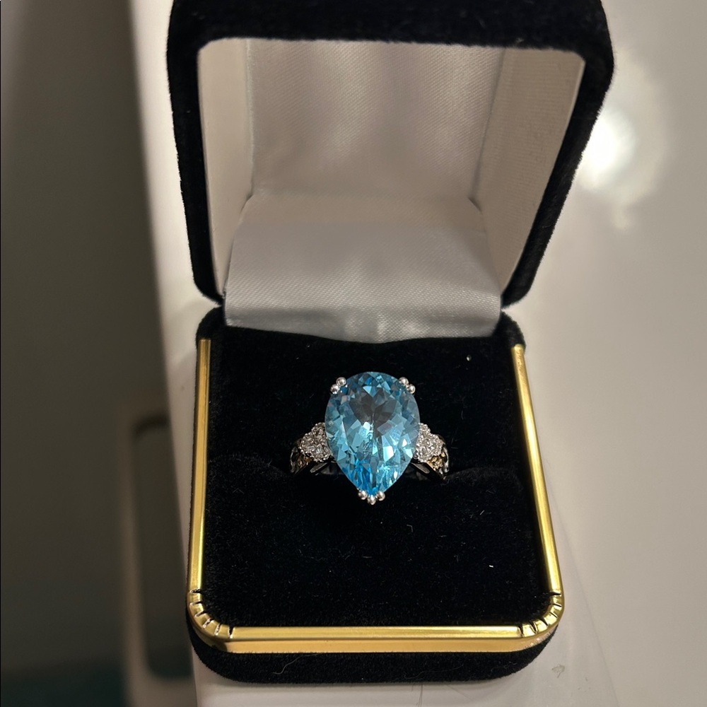 Elegant Silver Blue topaz Teardrop Ring